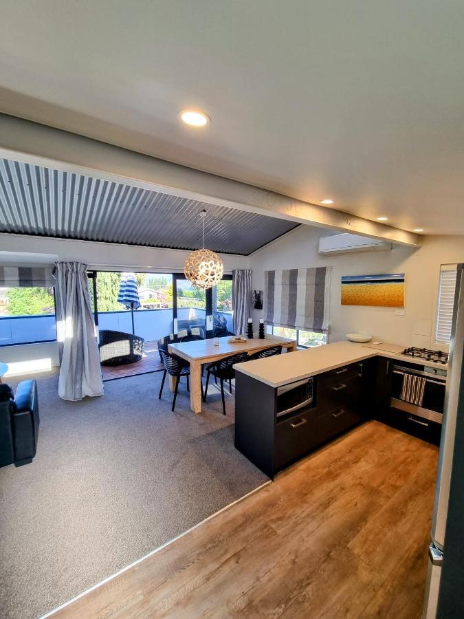 Cosy Cottage In Wanaka Exterior photo